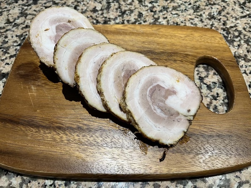Chāshū en rodajas