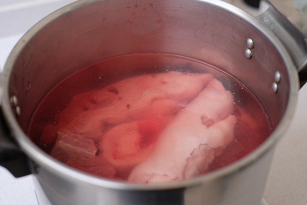 Carne en la olla